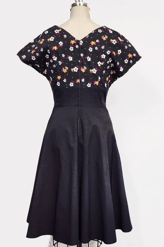 Robe Beryl - Noir et Petites Fleurs