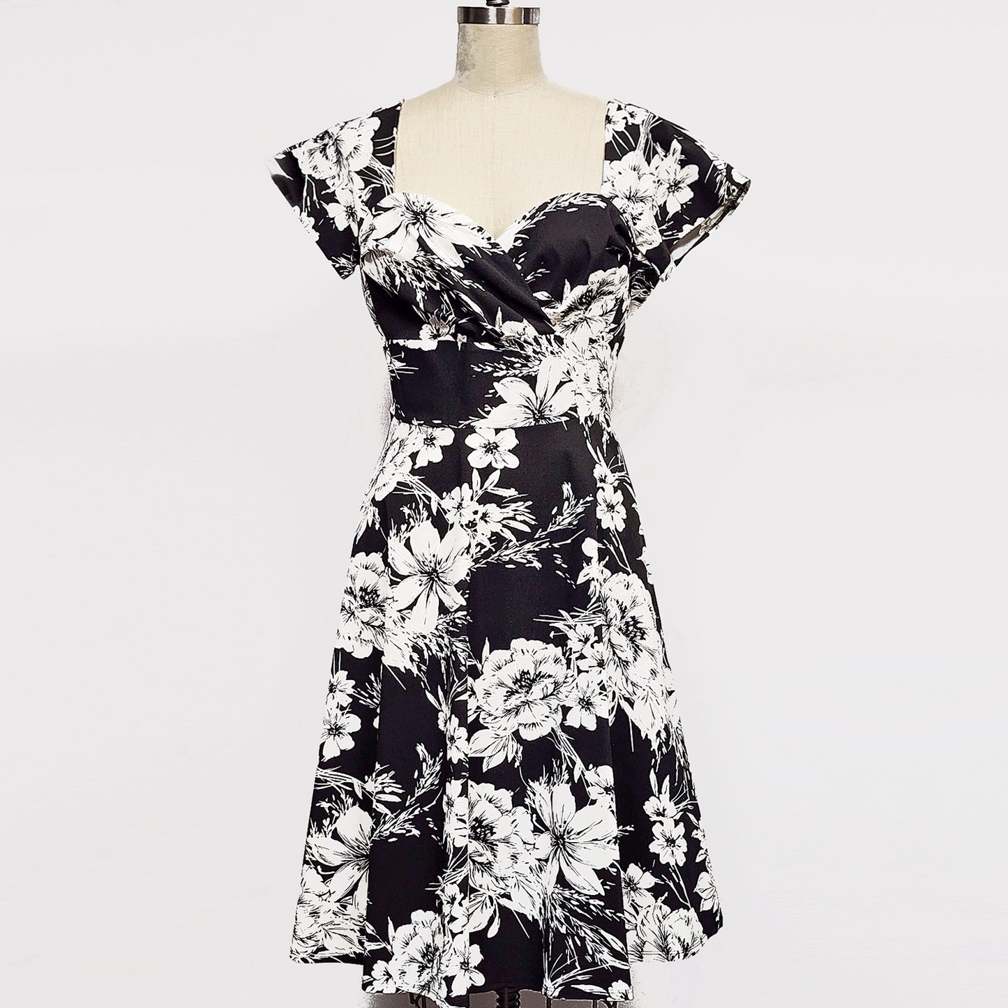 Robe Lynet - Fleurie Noir et Blanc