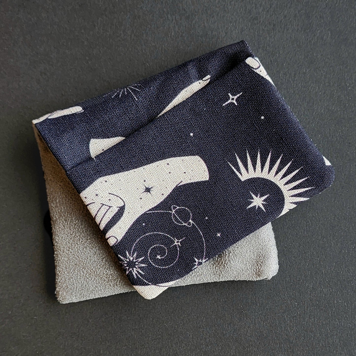 Linge à Lunettes - Ésotérique