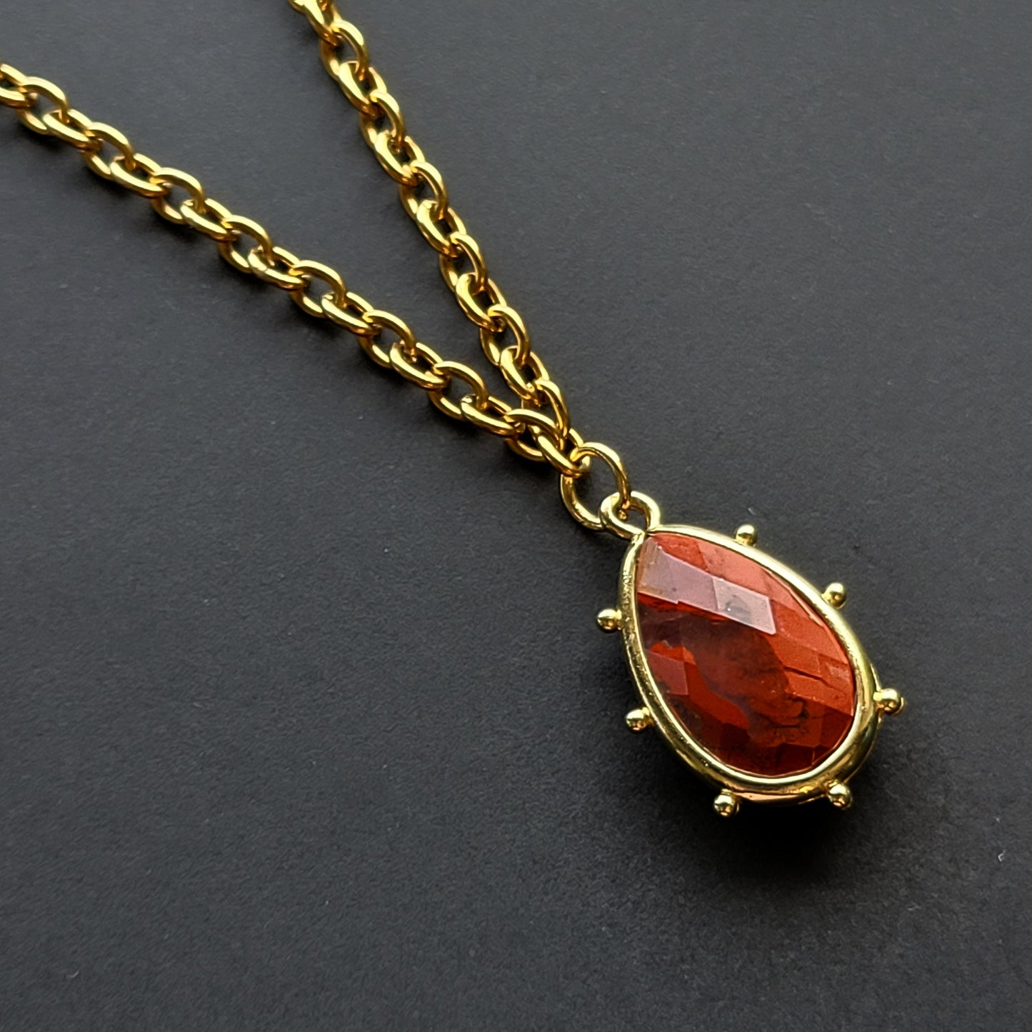 Collier avec Pierre de Jaspe